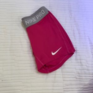 Women’s Nike pros